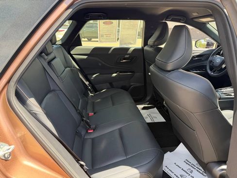 Certified 2025 Toyota Crown Signia AWD/4WD image 37