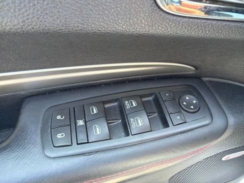 Used 2016 Dodge Durango R/T w/ Blacktop Package RWD image 23