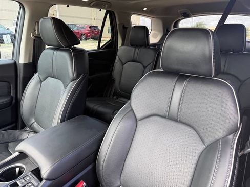 Used 2023 Honda Pilot Elite image 10