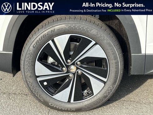 New 2026 Volkswagen Taos SE AWD/4WD image 8