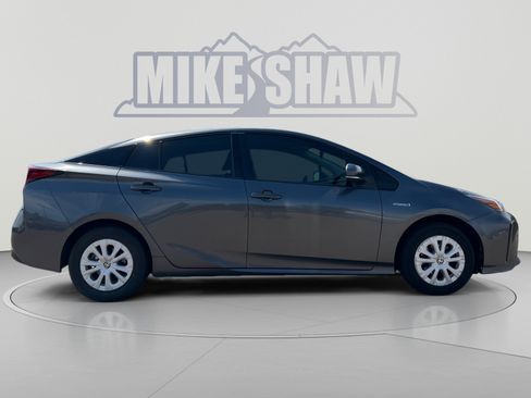 Used 2021 Toyota Prius LE w/ Carpet Mat Package (TMS) FWD image 6