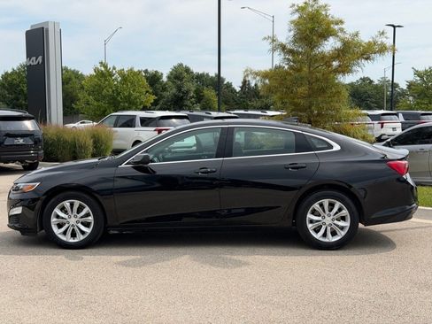 Used 2023 Chevrolet Malibu LT FWD image 2