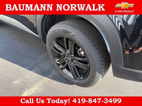 Used 2025 Chevrolet Trax ACTIV w/ Driver Confidence Package FWD image 11