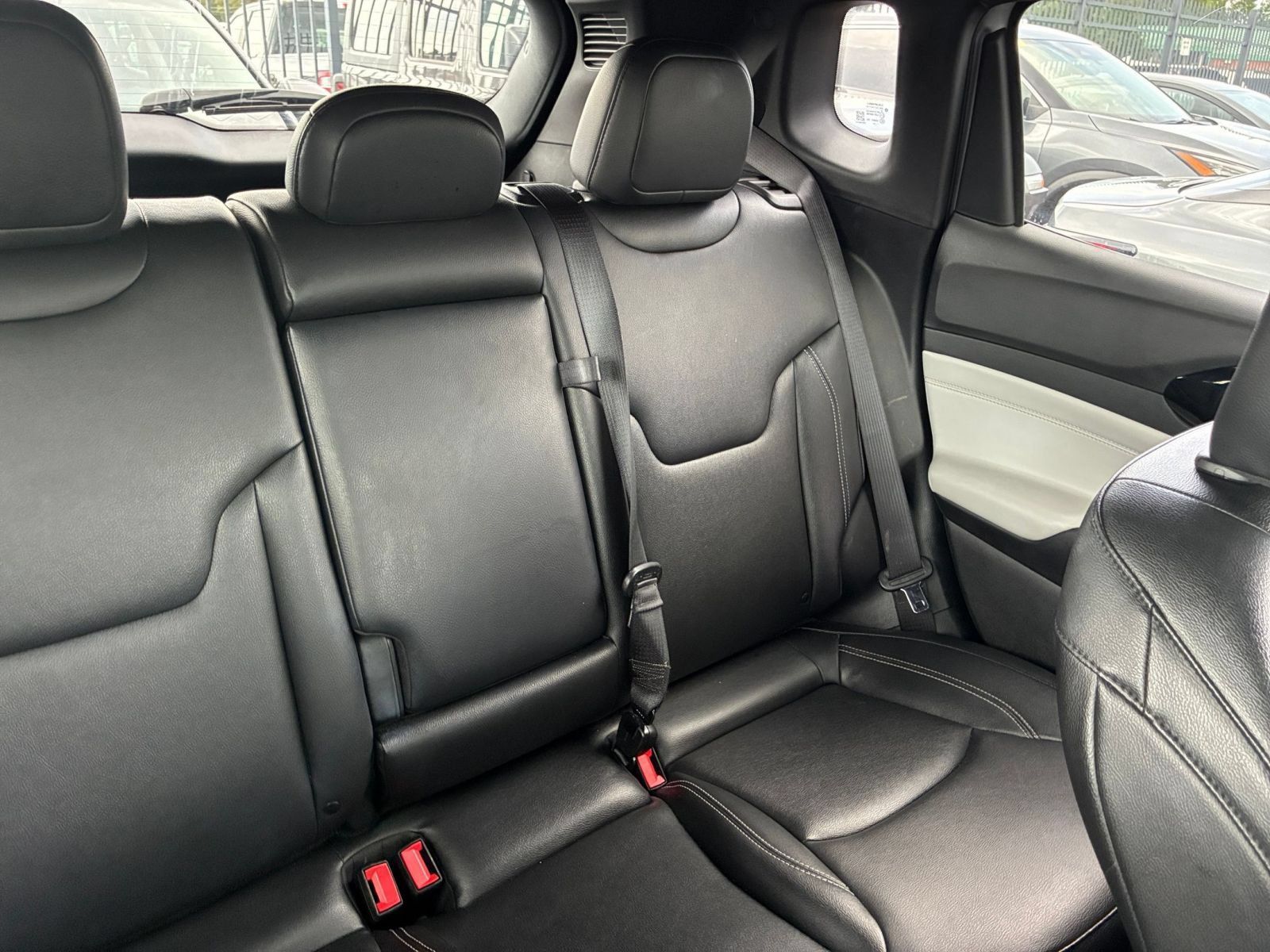 Used 2025 Jeep Compass Limited AWD/4WD image 35