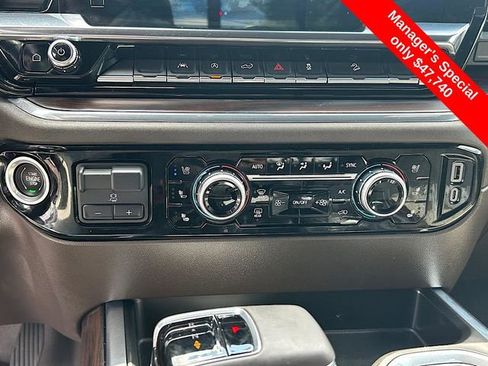 Certified 2024 GMC Sierra 1500 SLT w/ SLT Premium Package image 17