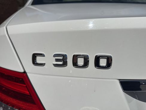 Used 2013 Mercedes-Benz C 300 Luxury image 40