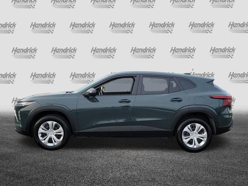 Used 2025 Chevrolet Trax LS FWD image 4