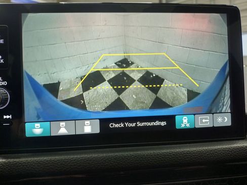 Used 2022 Honda Civic Sport Touring image 9