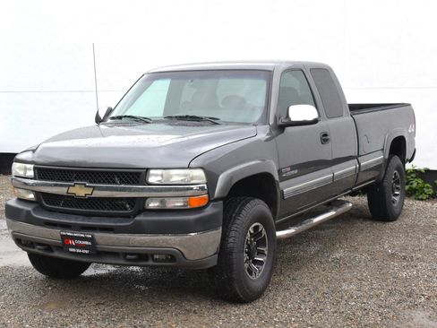 Used 2002 Chevrolet Silverado 2500 LS w/ Electrical Convenience Pkg AWD/4WD image 29