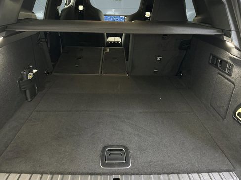 New 2026 BMW iX xDrive60 w/ M Sport Package image 28