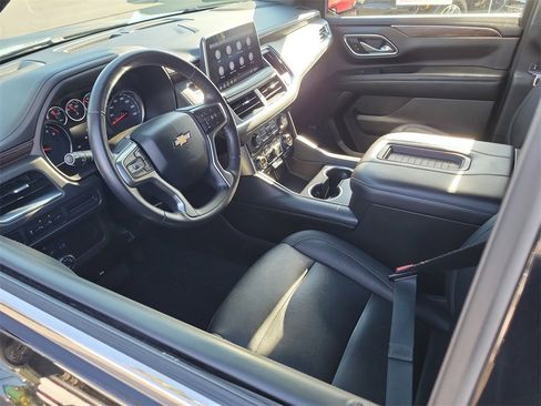 Used 2021 Chevrolet Tahoe LT image 3