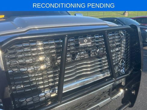 Used 2022 RAM 2500 Laramie AWD/4WD image 4