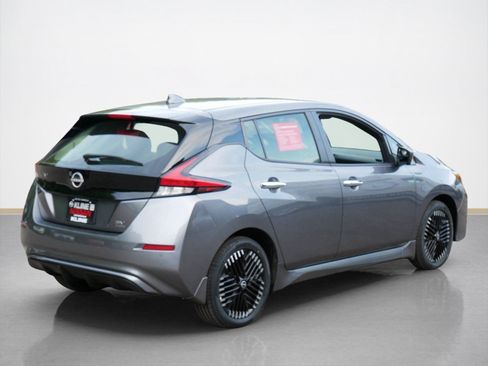 Certified 2025 Nissan Leaf SV Plus FWD image 3