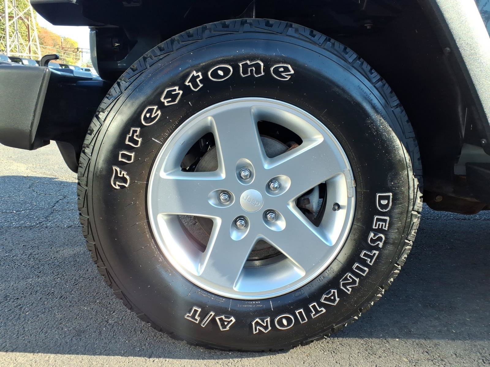 Used 2014 Jeep Wrangler Unlimited Sport w/ Quick Order Package 24S AWD/4WD image 9