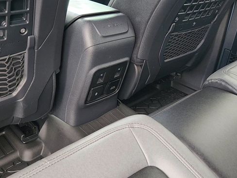 Used 2023 Ford Bronco Black Diamond AWD/4WD image 17
