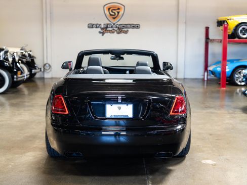 Used 2020 Rolls-Royce Dawn image 9