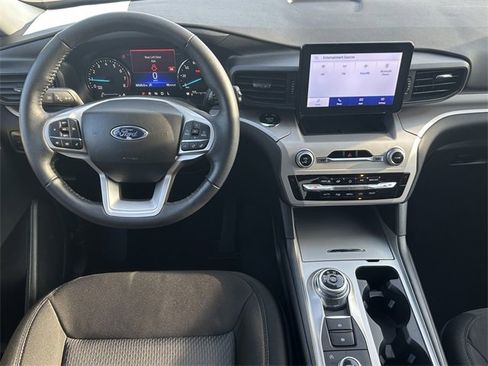 Certified 2023 Ford Explorer XLT image 8