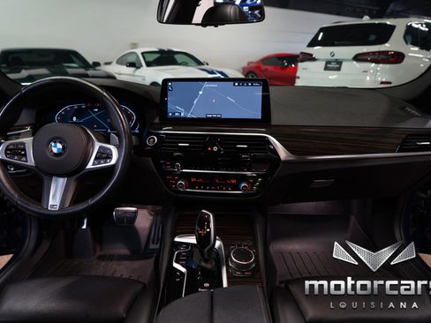 Used 2021 BMW 530i image 28