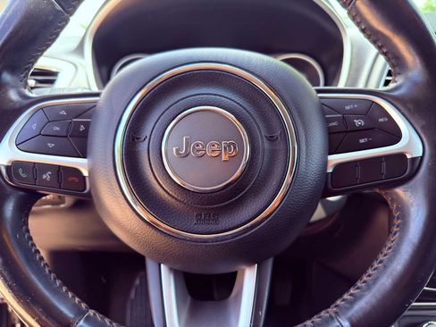 Used 2019 Jeep Compass Latitude AWD/4WD image 11