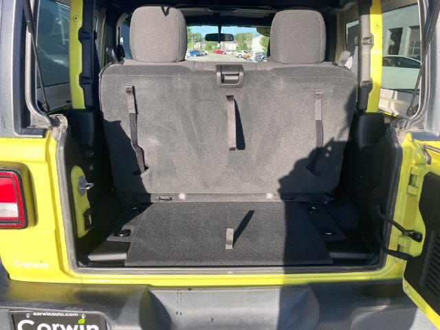 Used 2022 Jeep Wrangler Sport AWD/4WD image 32