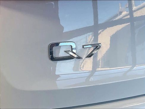 Used 2022 Audi Q7 3.0T Premium w/ Convenience Package image 29