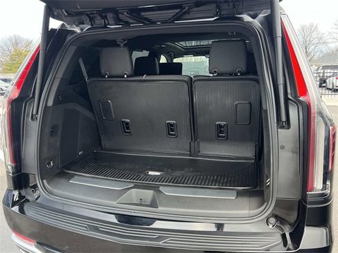 Certified 2024 Cadillac Escalade Premium Luxury w/ Performance Package image 10