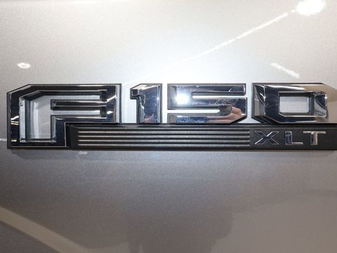 Used 2020 Ford F150 XLT w/ Equipment Group 302A Luxury image 31