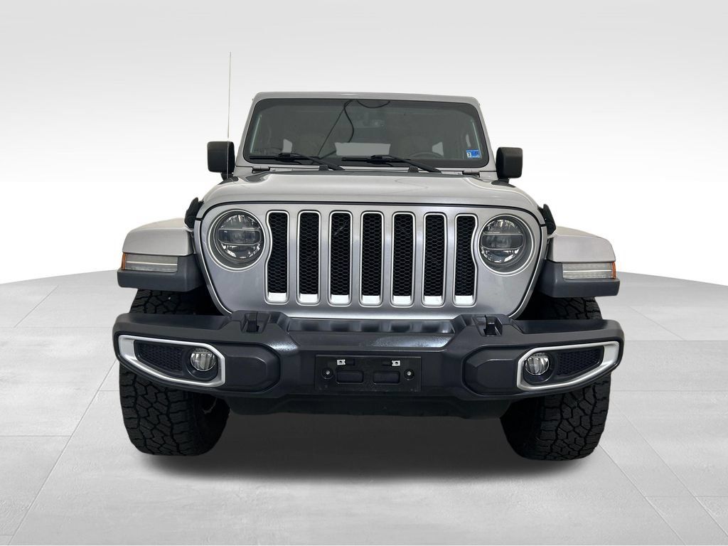 Used 2018 Jeep Wrangler Unlimited Sahara AWD/4WD image 9