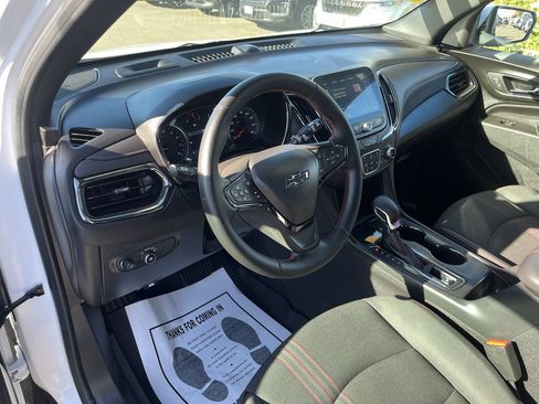 Used 2024 Chevrolet Equinox RS FWD image 9