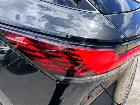Used 2023 Lexus RX 350h AWD/4WD image 29