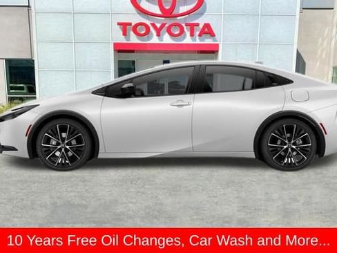 New 2026 Toyota Prius XLE FWD image 12