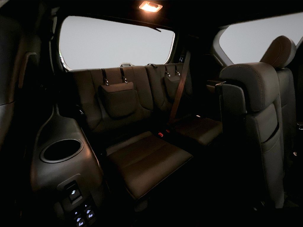 Used 2023 Lexus GX 460 Premium w/ Premium Plus Package AWD/4WD image 26