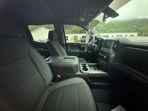Used 2021 Chevrolet Silverado 1500 RST w/ Convenience Package II AWD/4WD image 9