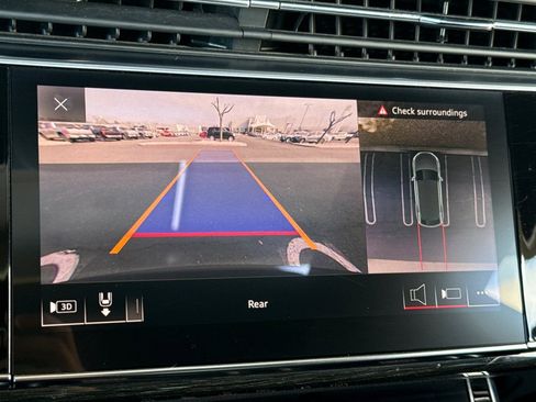 Used 2019 Audi Q8 Premium Plus w/ Premium Plus image 22