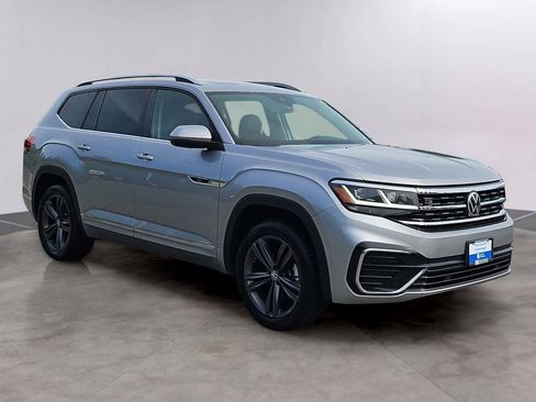 Used 2022 Volkswagen Atlas SEL R-Line AWD/4WD image 3