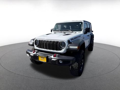 Used 2025 Jeep Wrangler Unlimited Rubicon AWD/4WD image 5