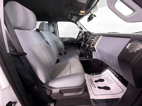 Used 2016 Ford F250 XLT w/ Snow Plow Prep Package AWD/4WD image 27