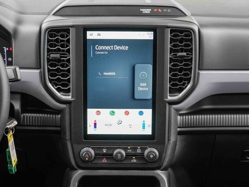 Used 2025 Ford Ranger XL w/ Trailer Tow Package RWD image 13