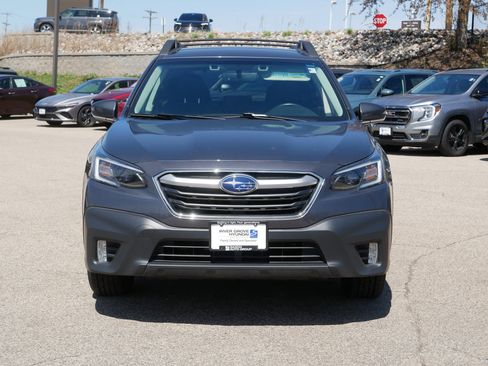 Used 2020 Subaru Outback Premium w/ Popular Package #1 AWD/4WD image 3