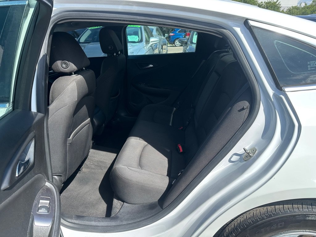 Used 2018 Chevrolet Malibu LS FWD image 15