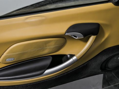 Used 2003 Porsche Boxster S image 16