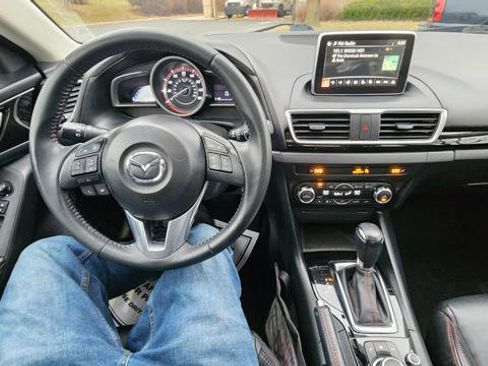 Used 2015 MAZDA MAZDA3 i Grand Touring image 17