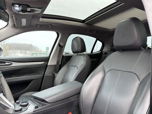 Used 2018 Alfa Romeo Stelvio Sport w/ Quick Order Package 22J Sport image 25