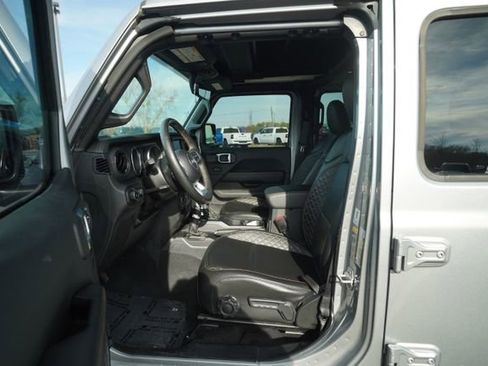 Used 2021 Jeep Wrangler Unlimited Sahara image 12