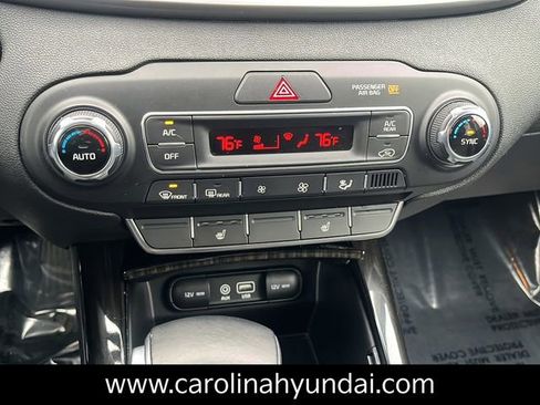 Used 2019 Kia Sorento EX image 19