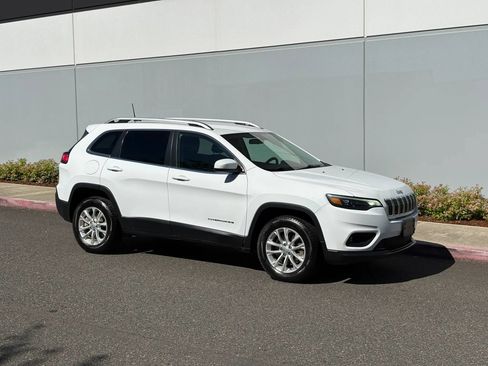 Used 2019 Jeep Cherokee Latitude w/ Popular Appearance Group AWD/4WD image 8