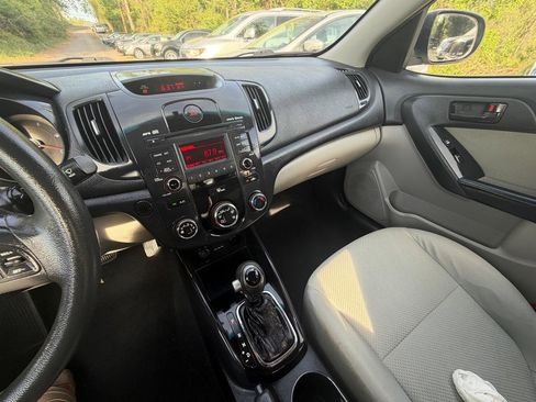 Used 2012 Kia Forte EX image 20