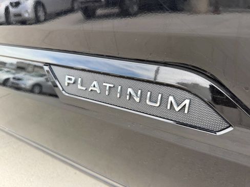 Used 2024 Toyota Sequoia Platinum AWD/4WD image 14