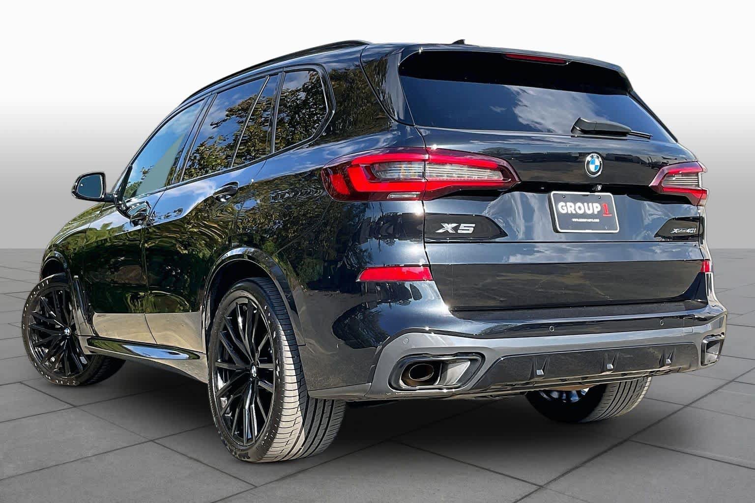 Used 2022 BMW X5 xDrive40i w/ M Sport Package AWD/4WD image 11