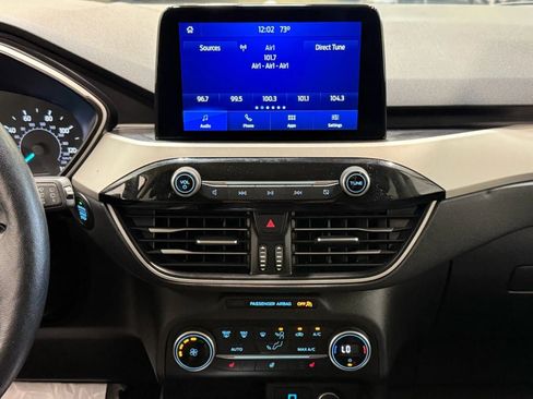 Used 2020 Ford Escape SEL image 15